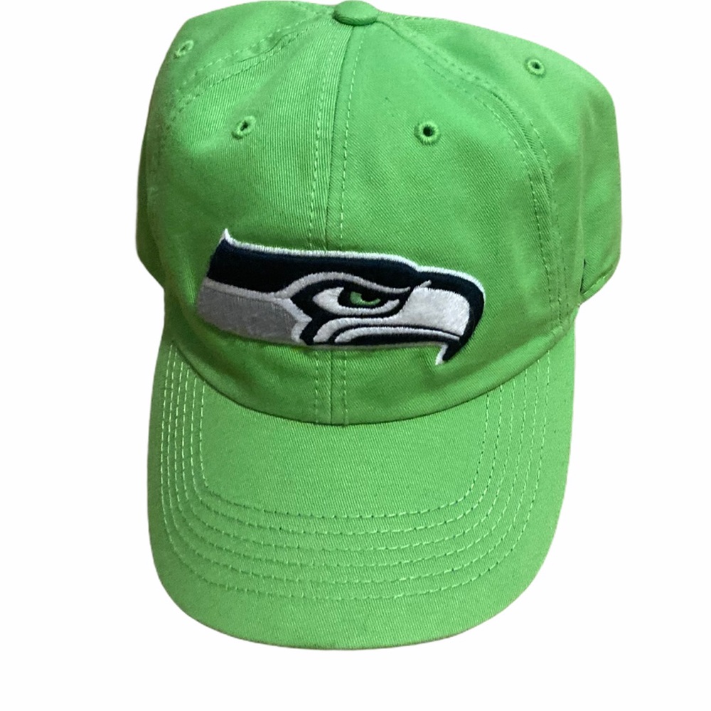 NWT Seattle Seahawks Logo Fitted Hat Cap - Picture 1 of 2
